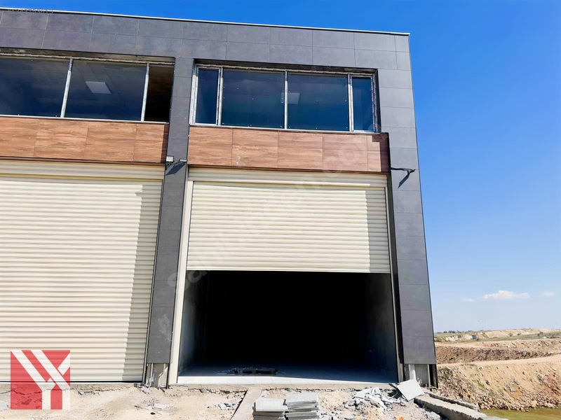 Taşlıca Sanayi'de 750 M2 Alana Sahip 4 Katlı Satılık Dükkan — fotoğraf 4