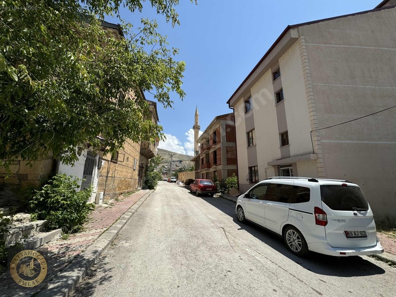 Saat Kulesi Civarında Bitişik Nizam Satılık 119 M2 Arsa — fotoğraf 4