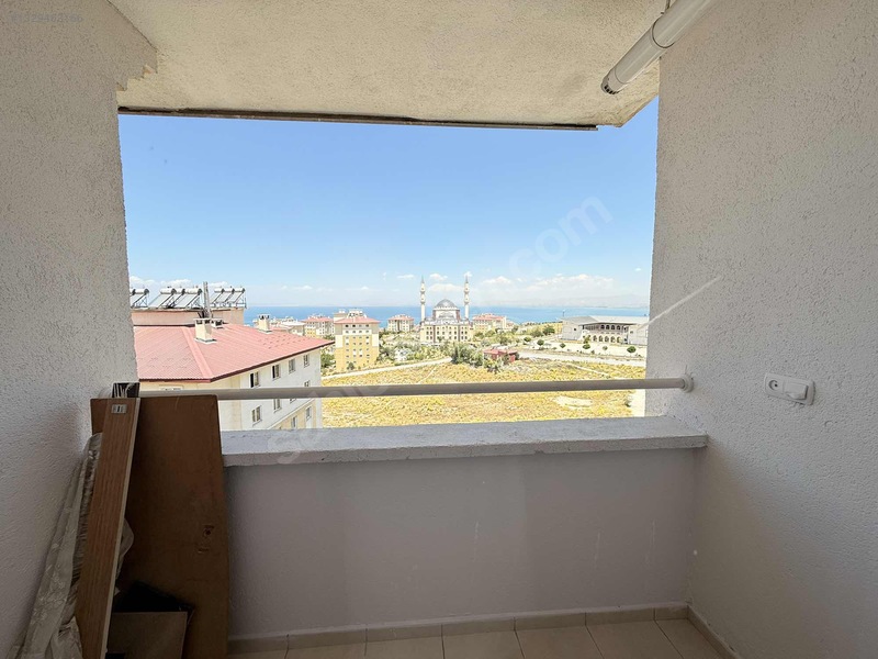Edremit Tokide Kiralık 3+1 Eşyalı Daire Göl Manzaralı Cv19 — fotoğraf 8