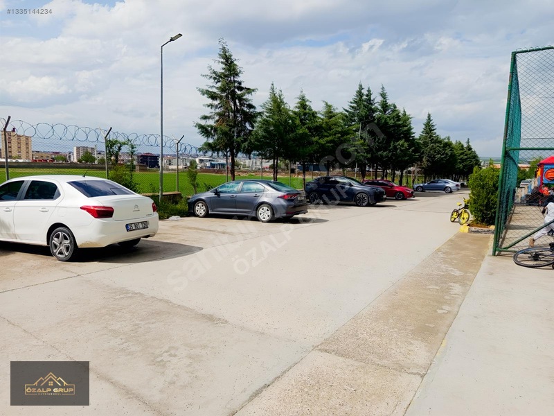 Özalp Grup Gayrimenkul'den Rezidansın Arkasında Doğuş Life 3+1 — fotoğraf 4