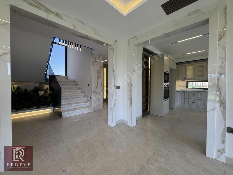 Erdeve'den 663m2 Arsa 5+1 Akıllı Ev Sistemli İskanlı Havuz Villa — fotoğraf 13