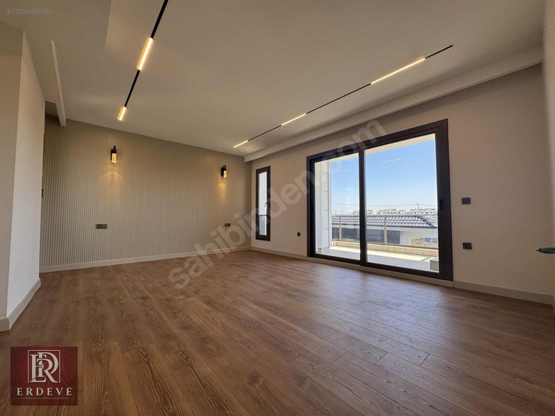 Erdeve'den 663m2 Arsa 5+1 Akıllı Ev Sistemli İskanlı Havuz Villa — fotoğraf 16