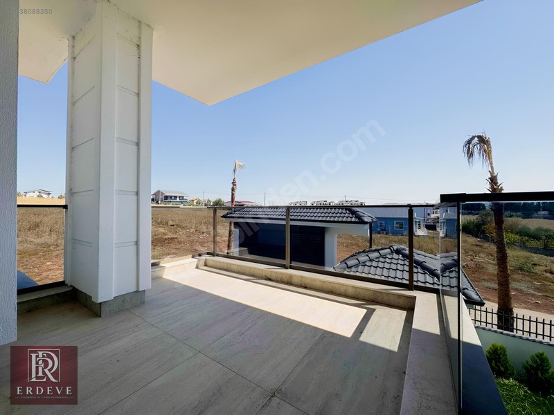 Erdeve'den 663m2 Arsa 5+1 Akıllı Ev Sistemli İskanlı Havuz Villa — fotoğraf 22