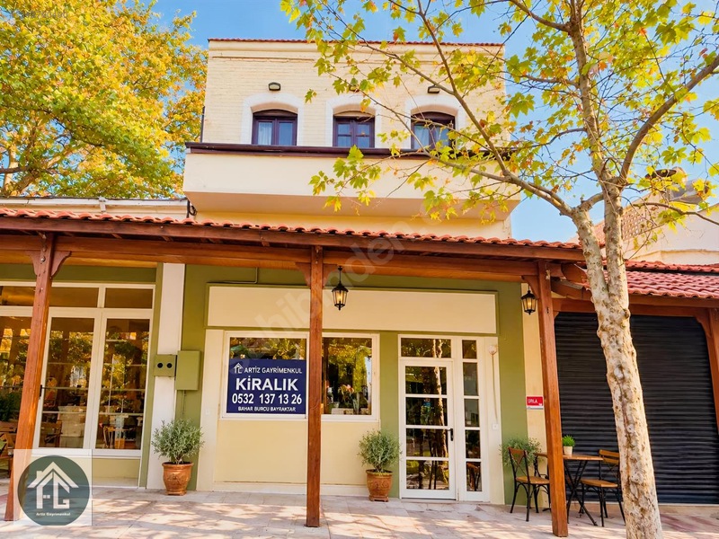 Urla Malgaca Pazarı'nda Kiralık Ticari Dükkan & Restoran / Kafe