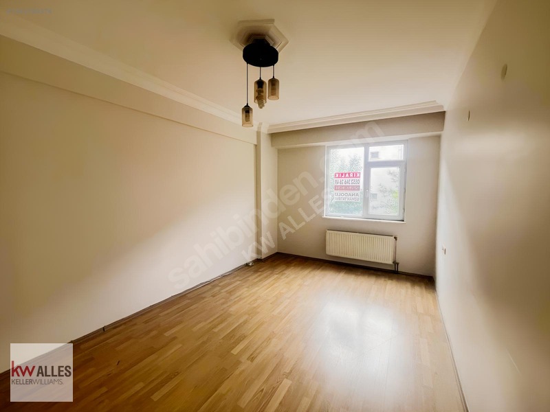 Kw Alles'ten, Yenibağlar'da Kiralık Ayrı Mutfaklı, Balkonlu 2+1 — fotoğraf 4