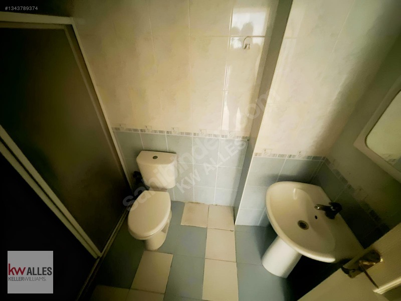 Kw Alles'ten, Yenibağlar'da Kiralık Ayrı Mutfaklı, Balkonlu 2+1 — fotoğraf 20