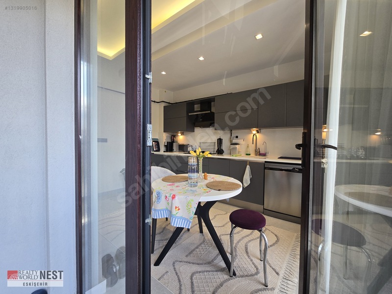 Rw Nest'ten Sümer Mh Kızılyerde Asansörlü Satılık 3+1 Lüks Daire — fotoğraf 16