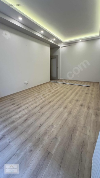 Ünalan Mah Metroya 10dak Mesa. Balkonlu 2+1 Lüx Arakat Daire — fotoğraf 2