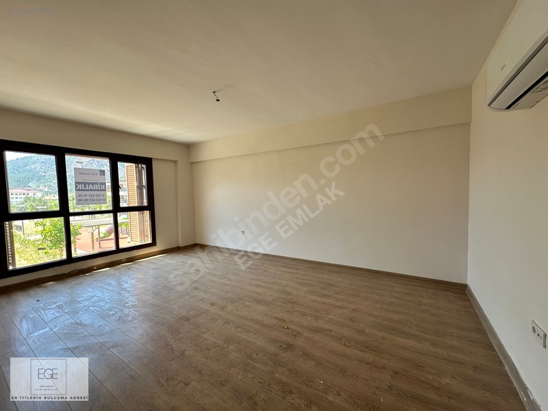Güncel Köyceğiz Toki Çift Banyo Ara Kat 2+1 Kiralık Ege Emlak — fotoğraf 3