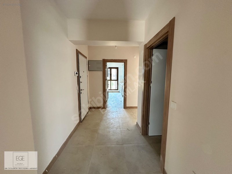 Güncel Köyceğiz Toki Çift Banyo Ara Kat 2+1 Kiralık Ege Emlak — fotoğraf 4