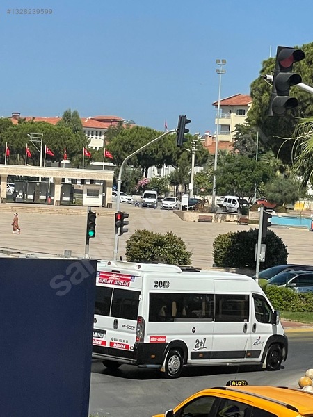 Kent Meydanı Manzaralı 3+1 Fırsat Daire — fotoğraf 16