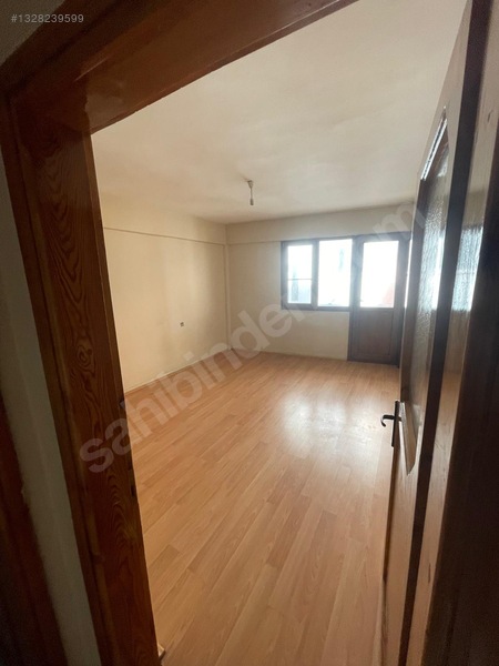 Kent Meydanı Manzaralı 3+1 Fırsat Daire — fotoğraf 25