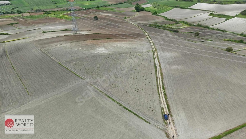 Karacabey Subaşı'nda 6,900m² Tarla Yola Cephe — fotoğraf 3