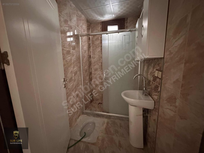 Bağcılar Bölgesi Havalimanı Kavşağı Civarında 2+1 Kiralık Daire — fotoğraf 4