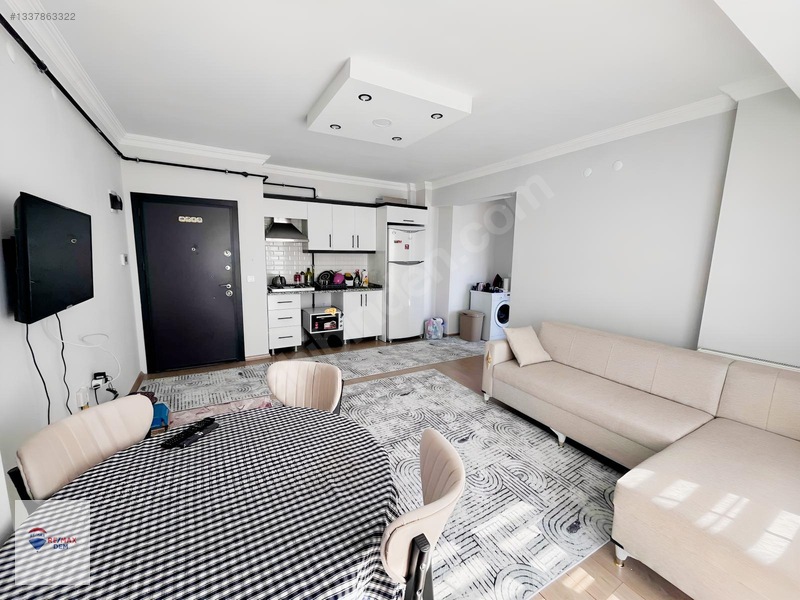 Remax Dem'den Cadde Üzeri Kiracılı Satılık 1+1 Eşyalı Daire — fotoğraf 4
