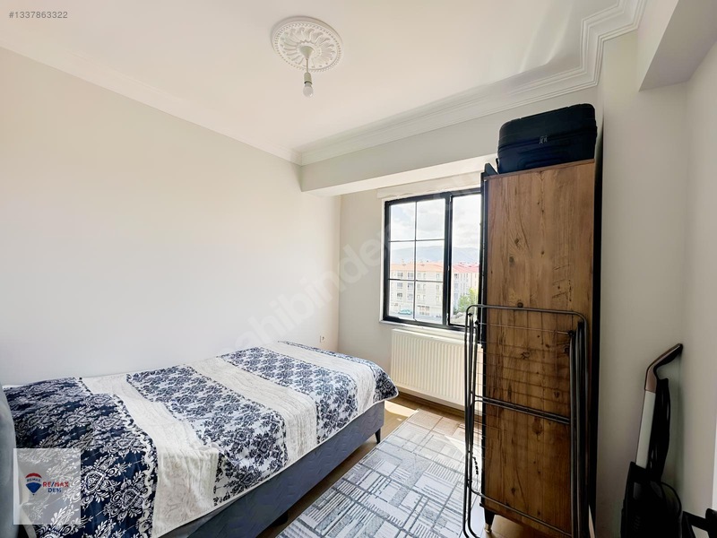 Remax Dem'den Cadde Üzeri Kiracılı Satılık 1+1 Eşyalı Daire — fotoğraf 8