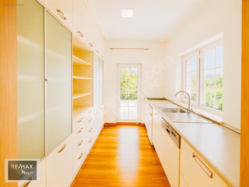Acarkent'te Geniş Yaşam Alanlarına Sahip Kiralık C Tipi Villa — fotoğraf 7