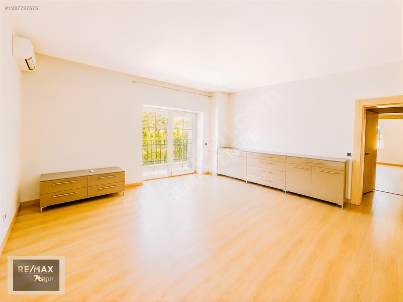 Acarkent'te Geniş Yaşam Alanlarına Sahip Kiralık C Tipi Villa — fotoğraf 11