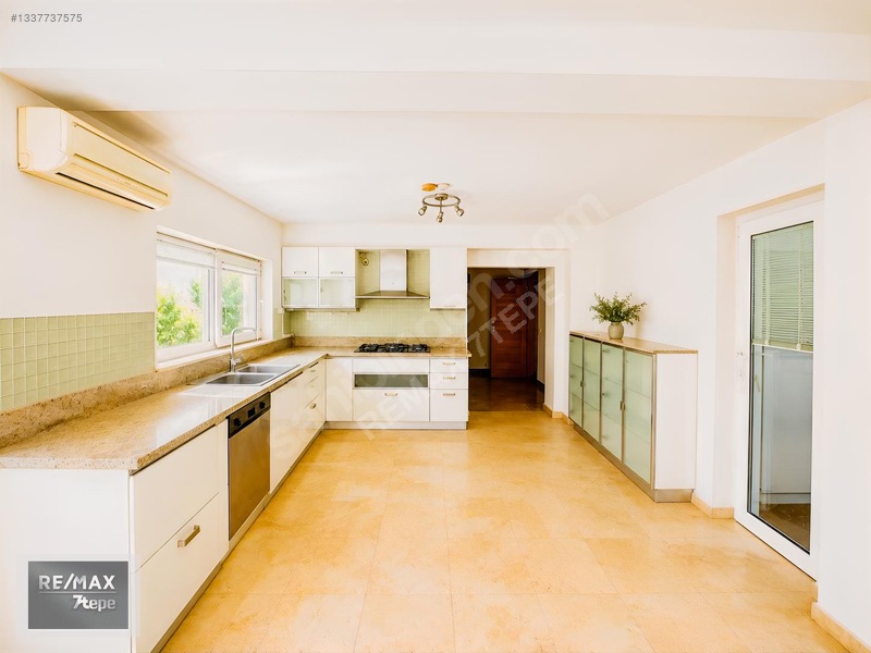 Acarkent'te Geniş Yaşam Alanlarına Sahip Kiralık C Tipi Villa — fotoğraf 15