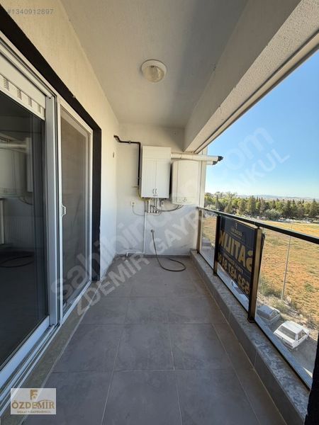 Seyrek Merkezde 3+1 Doğalgazlı Kiralık Daire — fotoğraf 6