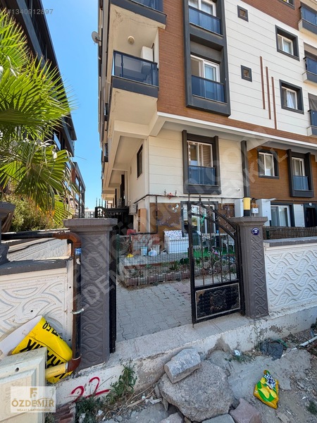 Seyrek Merkezde 3+1 Doğalgazlı Kiralık Daire — fotoğraf 15