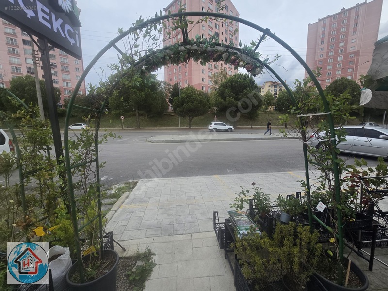 Hastanesi Yolu Üzeri Geniş Park Ve Kullanım Alanlı Dükkan — fotoğraf 5