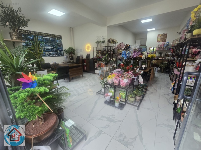 Hastanesi Yolu Üzeri Geniş Park Ve Kullanım Alanlı Dükkan — fotoğraf 11