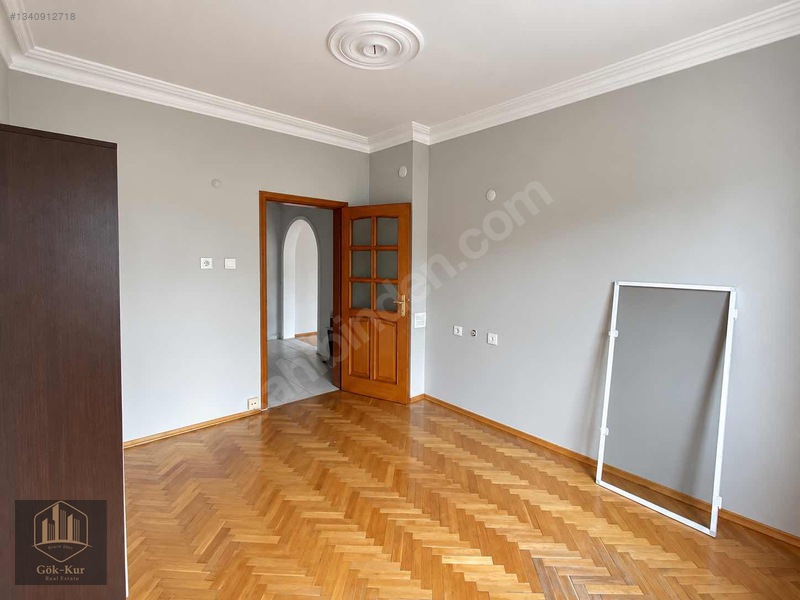 Körfez Mimar Sinan'da Kiralık 3+1 Daire: 135m², Asansörlü, Merke — fotoğraf 17