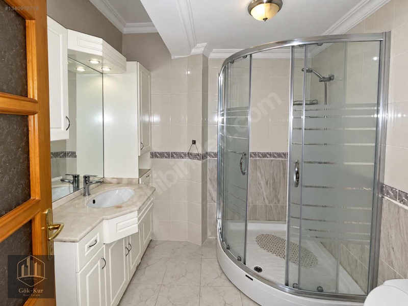 Körfez Mimar Sinan'da Kiralık 3+1 Daire: 135m², Asansörlü, Merke — fotoğraf 28