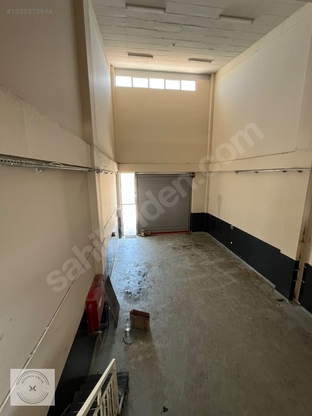 İzmir Bornova Evka-3'te 4. Sanayide Satılık 100 M² Dükkan — fotoğraf 4