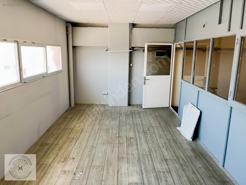 İzmir Bornova Evka-3'te 4. Sanayide Satılık 100 M² Dükkan — fotoğraf 7