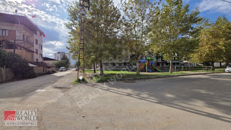 Rw Den Güngör Caddesi Arkası Kiralık Dükkan — fotoğraf 8