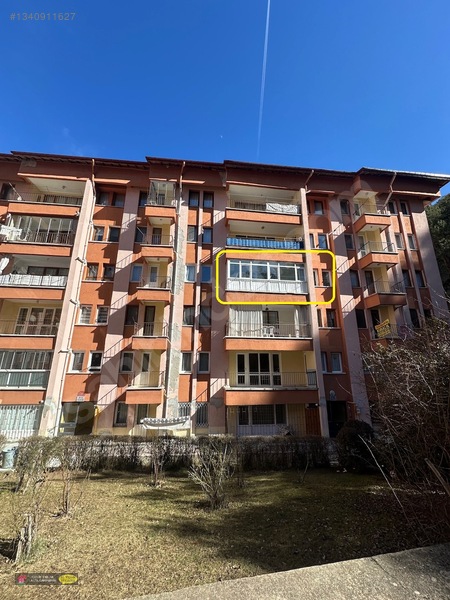 -çelik Emlak- Site İçi 2+1 Asansörlü Kilerli B.sız Salon Bahçeli — fotoğraf 3