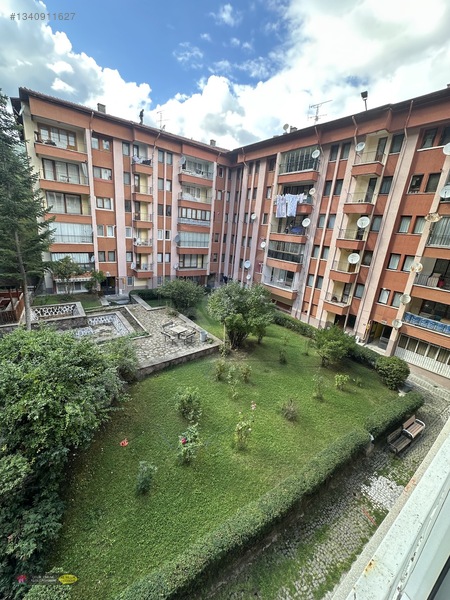 -çelik Emlak- Site İçi 2+1 Asansörlü Kilerli B.sız Salon Bahçeli — fotoğraf 12