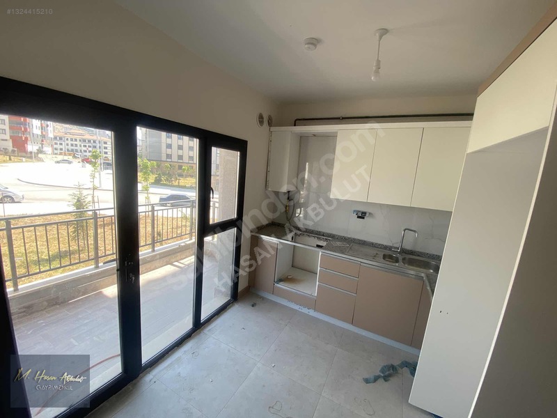 Özhan'dan Tandoğan Toki'de 3+1 Kiralık Daire — fotoğraf 2