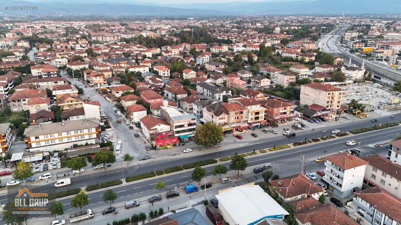 Hamidiye'de 3+1 140 M2 Giriş Kat + 60.88m2 Arsa Hissesi!!!!!!! — fotoğraf 2