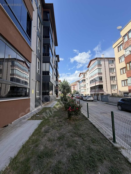 Marka Emlak'tan Hacılar Meydanında Site İçerisinde 2+1 Daire !! — fotoğraf 21