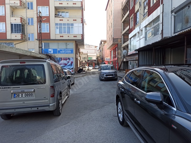 Yahyalı Eski Sanayide,15 M2 Açık Teraslı, 85 M2 Dükkan Satılık — fotoğraf 8