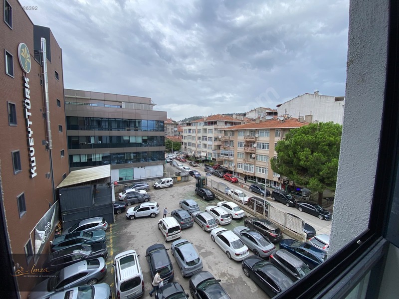 İzmit'in Kalbinde! Adliye Karşısı Satılık 1+1 Lüks Arakat Ofis!! — fotoğraf 4