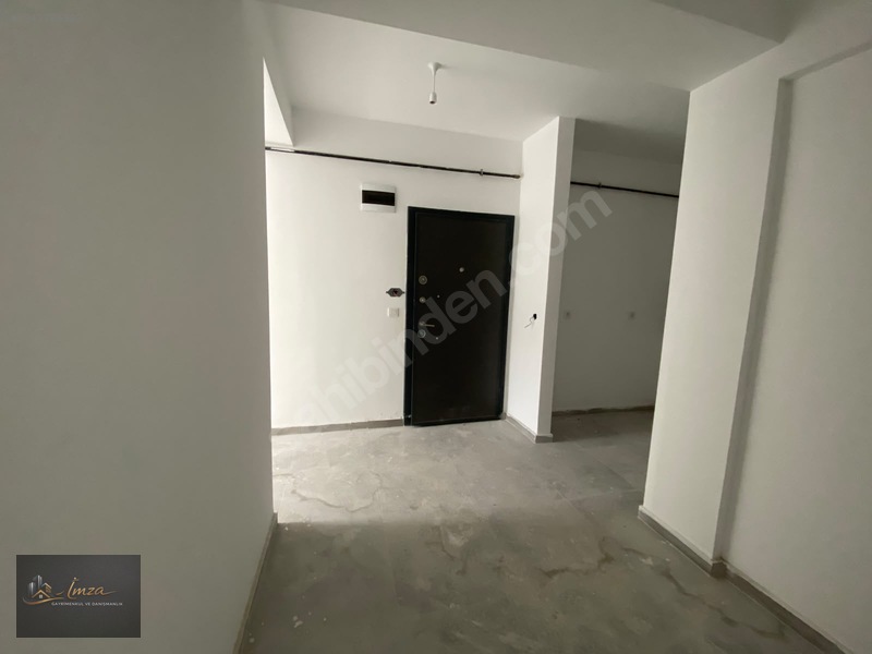 İzmit'in Kalbinde! Adliye Karşısı Satılık 1+1 Lüks Arakat Ofis!! — fotoğraf 9