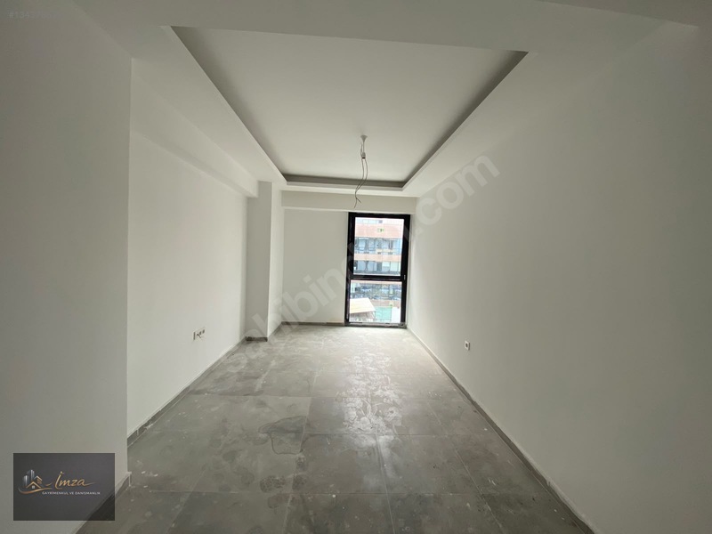 İzmit'in Kalbinde! Adliye Karşısı Satılık 1+1 Lüks Arakat Ofis!! — fotoğraf 11