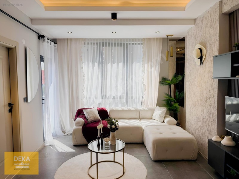 Deka Gayrimenkul'den Lüks Eşyalı Cam Balkonlu Lüks Kiralık Daire