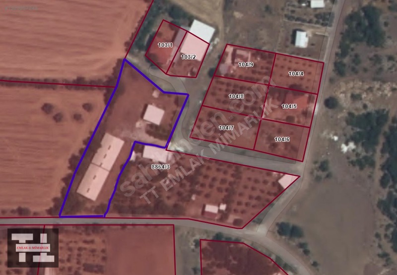 Satılık Çiftlik:2935m² Ahır, Konteynerler Ve Eşyalar Dahil