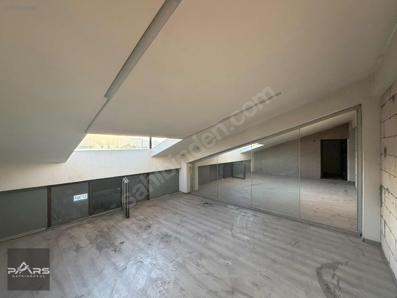 Pars Gayrimenkul'den Sanayi'de Cadde Üzeri Kiralık 600m² Dükkan — fotoğraf 21