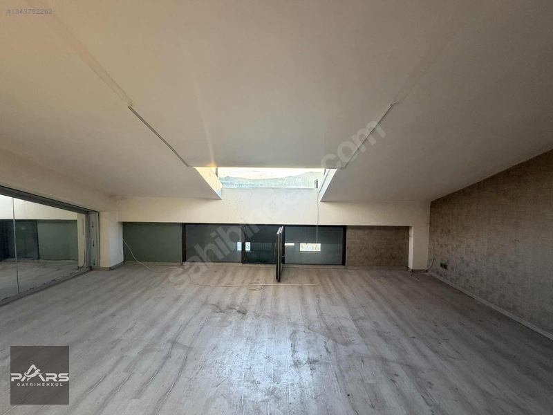 Pars Gayrimenkul'den Sanayi'de Cadde Üzeri Kiralık 600m² Dükkan — fotoğraf 24