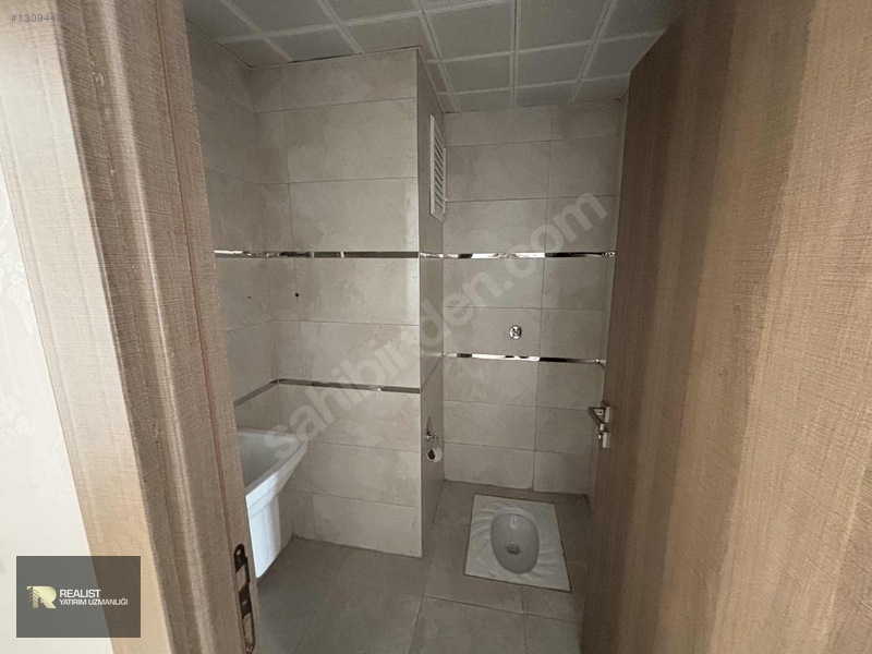 Realist/yemişlik 4.etapta Satılık Cam Balkonlu 3+1 Toki Dairesi — fotoğraf 10