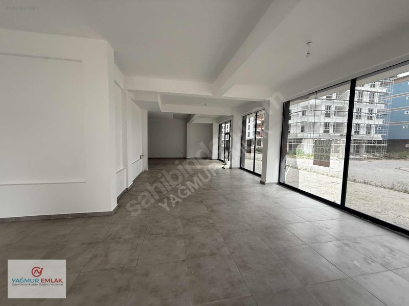 Yağmur Emlak'tan Tekkeköyde Kiralık Süper Konum 110 M² Dükkan — fotoğraf 3