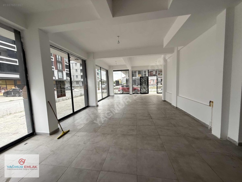 Yağmur Emlak'tan Tekkeköyde Kiralık Süper Konum 110 M² Dükkan — fotoğraf 4