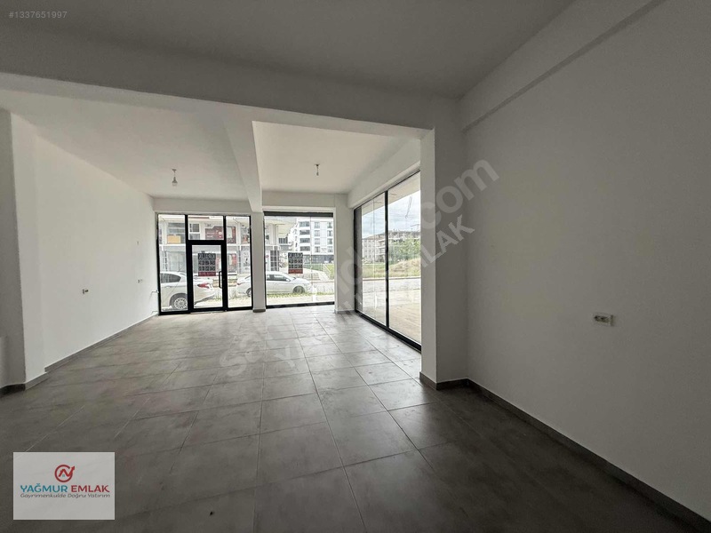 Yağmur Emlak'tan Tekkeköyde Kiralık Süper Konum 110 M² Dükkan — fotoğraf 14