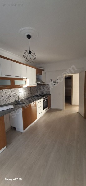 Merkezı Konum Ara Kat Asansörlü Şirinyer Natoya 5 Dakıka Mesafed